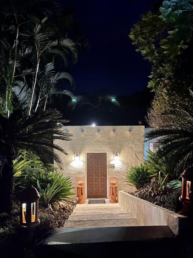 Sensom Boutique Bed And Breakfast Sapphire Beach Exterior foto